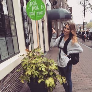 Meet your Posher, Samantha